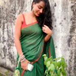 Tuhina Das Instagram - All that I am after is a life full of laughter 🌼 #thoughtoftheday #ethnic #tuhinadas #goodvibes