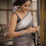 Tuhina Das Instagram - Good vibes 💕 #saree #ethnicwear #tuhinadas