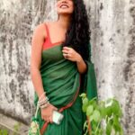 Tuhina Das Instagram - All that I am after is a life full of laughter 🌼 #thoughtoftheday #ethnic #tuhinadas #goodvibes