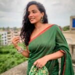 Tuhina Das Instagram - All that I am after is a life full of laughter 🌼 #thoughtoftheday #ethnic #tuhinadas #goodvibes