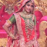 Ulka Gupta Instagram – Aa Ri Hain Chhori Marwadi 🥰 
Banni ✨
@starplus #ravivaarwithstarparivaar