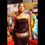 Ulka Gupta Instagram - A belly dancer turned up for Garba ⚡️💕 Toh Halo re … Garba Ramiye 😍 . . #garba #navratri #lastnight #impromptu
