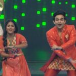 Ulka Gupta Instagram - Aaj raat se har RAVIVAAR Starplus ke saath shaam 8 baje 💕 @starplus #RavivaarWithStarParivaar #TeamBCHDWins For Supporting a team : #TeamYRKKH #TeamSNS #TeamImlie #TeamPandyaStore #TeamGhumHaiKisikeyPyaarMeiin #TeamYHC #TeamAnupuma