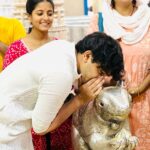 Ulka Gupta Instagram - Suniye Mooshakraj 🙈🙊😍 Pc @jitender_1408 #bannichowhomedelivery Siddhivinayak Temple