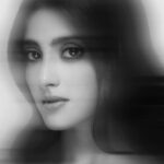 Ulka Gupta Instagram - Blurry mind and messy thoughts 🫧 📷: @prasun.bhattacharya 💄: @prashant.sundriyal98