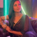 Ulka Gupta Instagram - The night when it all felt right 🖤 . . #blacksaree #ulka