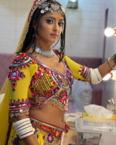 Ulka Gupta Instagram - Banni Banjaran ✨💕

@kosha21 😘 you’re amazing 

Designed by @harshalds 🪄

Special thanks @anusoru 💋

Mua @shamsheer80 
Hair @shabanakhan5935 

#gypsy #banjaran #ravivaarwithstarparivaar
