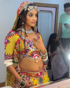 Ulka Gupta Instagram - Banni Banjaran ✨💕

@kosha21 😘 you’re amazing 

Designed by @harshalds 🪄

Special thanks @anusoru 💋

Mua @shamsheer80 
Hair @shabanakhan5935 

#gypsy #banjaran #ravivaarwithstarparivaar
