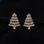 Vanitha Vijayakumar Instagram – 🎅🏻Christmas collections🎅🏻 Christmas tree earrings🎄swipe left to see the available colors🌈 Dm us for price & details📩 #vanithavijaykumarstudios  #christmas #earring #christmastree #christmasdecor #christmasiscoming #christmasgifts #style #stylish #chennai #girl #ootd #outfit #clothing #brand #picoftheday #photooftheday #instafashion #instagood #instadaily #shopping #makeup #accessories #styleblogger #fashion #fashionblogger Khader Nawaz Khan Road