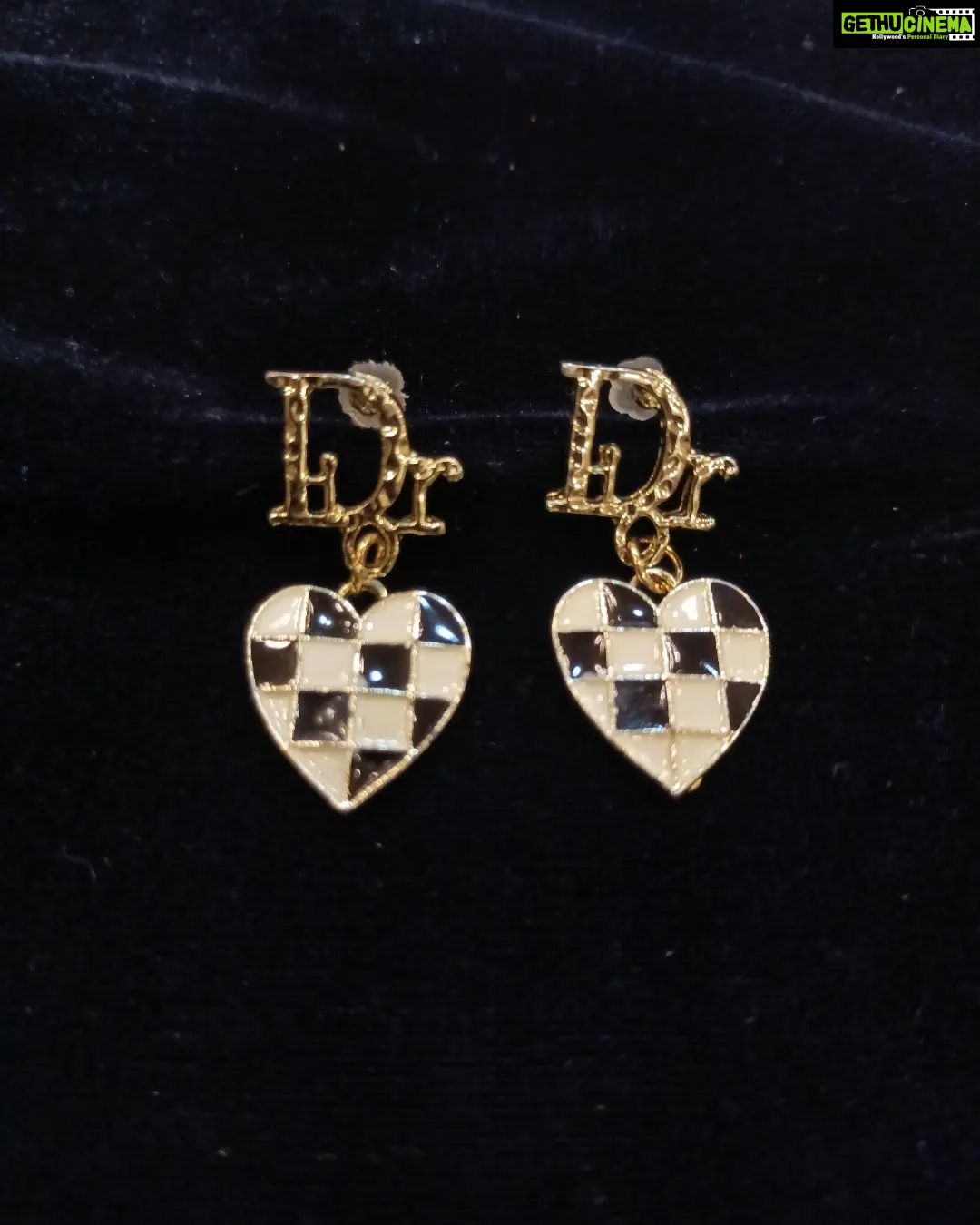 Vanitha Vijayakumar Instagram - 💥New Arrivals💥 Dior pearl & crystal stoned earrings💎swipe left to see the available designs🤳 Dm us for price & details📩 #vanithavijaykumarstudios #earring #crystal #stone #style #stylish #chennai #girl #ootd #outfit #clothing #brand #picoftheday #photooftheday #instafashion #instagood #instadaily #shopping #makeup #accessories #styleblogger #fashion #fashionblogger Khader Nawaz Khan Road