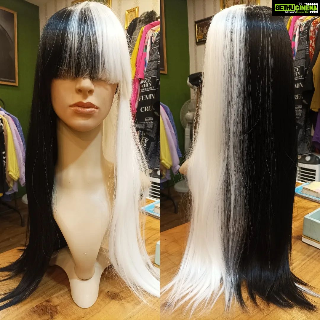 Vanitha Vijayakumar Instagram - Black & white two tone long straight hair wigs with front fringe cuts👩🏻🤍🖤 Dm us for price & details📩 #vanithavijaykumarstudios #earring #crystal #stone #style #stylish #chennai #girl #ootd #outfit #clothing #brand #picoftheday #photooftheday #instafashion #instagood #instadaily #shopping #makeup #accessories #styleblogger #fashion #fashionblogger Khader Nawaz Khan Road