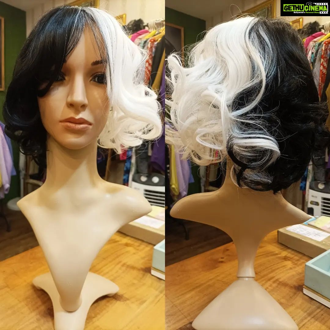 Vanitha Vijayakumar Instagram - Cruella black & white two tone short wig👩🏻🤍🖤 Dm us for price & details📩 #vanithavijaykumarstudios #earring #crystal #stone #style #stylish #chennai #girl #ootd #outfit #clothing #brand #picoftheday #photooftheday #instafashion #instagood #instadaily #shopping #makeup #accessories #styleblogger #fashion #fashionblogger Khader Nawaz Khan Road