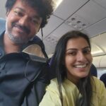 Varalaxmi Sarathkumar Instagram - Never had such a good flight to hyd...haha my favoriteeeeeeee #Thalapathy #vijay right next to me..whaatteew day...thank u @jagadish_palanisamy heheheh....so much fun...ludo..laughter..chit chat..perfect flight..perfect day.. Once a #thalapathyfan allways a #thalapathyfans #thalapathyvijay #varisu #catchingup #flight #fangirl Hyderabad