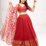 Varsha Bollamma Instagram – Red and white, ready to fight.
Good night, sleep tight. 🤓🤓
.

Styled by @officialanahita 🌹
Outfit: @sindhureddyofficial 🌺
Jewellery: @rubans.in 🌹
Pic: @shareefnandyala 🌺
MUA and hair @fairies_and_brides 🌹