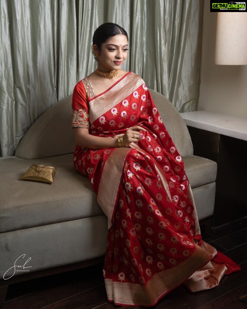 Varsha Bollamma Instagram - ♥♥♥ Styled by @officialanahita Outfit: @gubbarajyalakshmi Jewellery: @rubans.in Pic: @sachinbharadwaj . #saree #indian #traditional