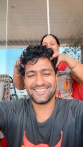 Vicky Kaushal Instagram - Happy Birthday Maa. Aapki maar aur maalish dono mein sukoon hai! Love you.
