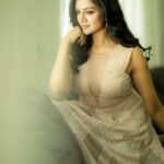 Vimala Raman Instagram – ‘Be wild, but stay soft’ 🌷

Goes without saying .. love u guys for this 😘❤️🌹
#photographer @camerasenthil 
#outfit @bcbgmaxazria #mine 
#makeup @makeupibrahim 
#hairstylist @hairstylists_vijayraghavan 
#assistance @yasinhairstylist 
#organiser @rrajeshananda 
.
.
.
#latest #new #shoot #keepitsimple #keepitreal #pastel #pink #actor #actress #vimalaraman