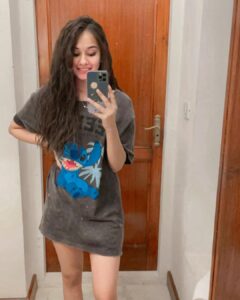 Virti Vaghani Instagram - Selfies📸

#aarya2 #aru