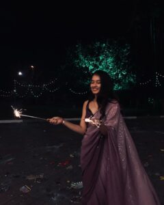 Virti Vaghani Instagram - Happy Diwali!!!🌟