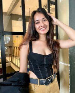 Virti Vaghani Instagram - 19?!!!
Damnnn yeaaa!!!😆💛