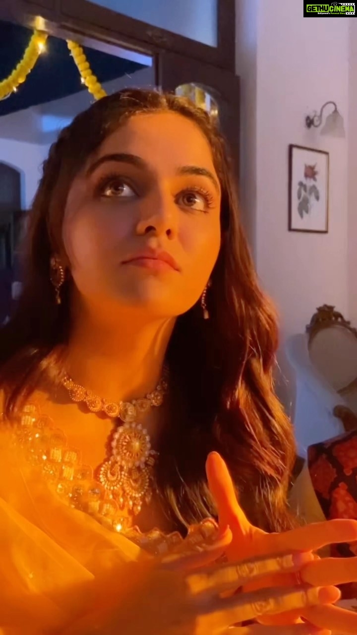 Wamiqa Gabbi Instagram - I have a very small friend circle 🥤🥤🥤