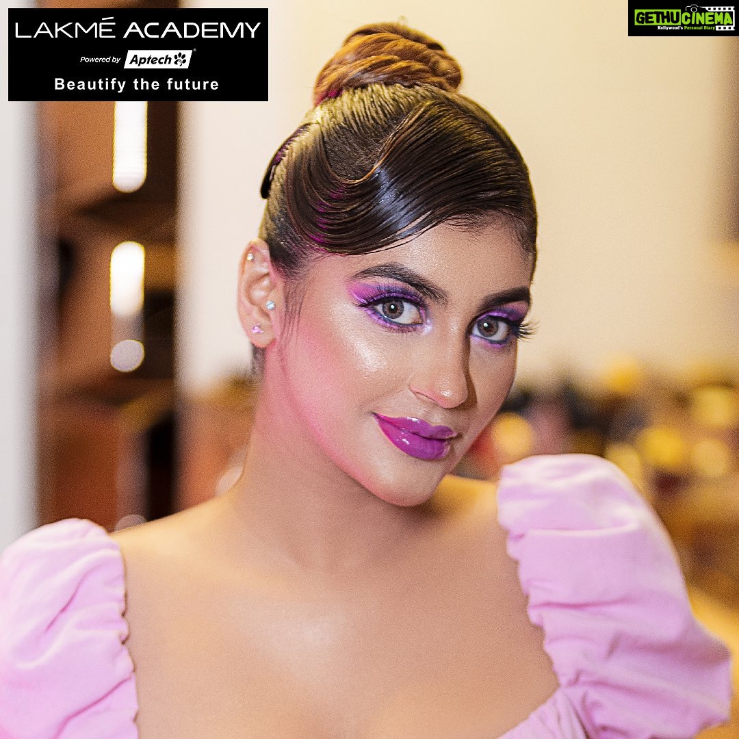 Yaashika Aanand Instagram - Lay the foundation, brush up on your skills and set your career for a makeover! With Lakmé Academy powered by Aptech’s foundation and advanced makeup courses, young talents like you get to set their skill sets further and become professional makeup artists. 😍😍 Lakmé Academy Powered by Aptech with 130+ beauty institutes across various towns has got you covered with great foundational & advanced courses in ✅ Hair ✅ Skin ✅ Makeup ✅ Cosmetology ✅ Nails With their hands-on training and demonstrations, they’ve got it all. Admissions are now open! Rush to your nearest Lakmé Academy, and use my coupon code YASHIKA20 to get a Scholarship of 20% on your course fee. This offer is applicable only till 9th November, 2022. Visit their website www.lakme-academy.com or head over to their Instagram @lakmeacademy_aptech to know more!! Beautify your future with @lakmeacademy_aptech #LakmeAcademypoweredbyAptech #LakmeAcademy #BeautifyTheFuture #AdmissionsOpen #CareerTraining #BeautyTraining #BeautySchool #BeautyAcademy #BeautyTrainingAcademy #ad #beauty #makeup
