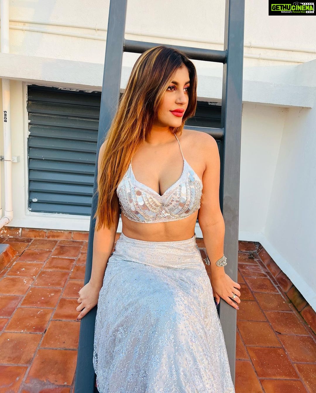 Yaashika Aanand Instagram - Help me choose 😉 so confused 😉