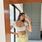 Yogita Bihani Instagram – Little miss clicks 💯 mirror selfies and posts all of them 🫠