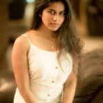 Aadhirai Soundarajan Instagram – L•O•V•E🤍

Photography : @camerasenthil 
Shoot organized by : @rrajeshananda 

#casuallook #casual #casualstyle #whitedress #white #littlewhitedress #nomakeuplook #nofilter #nofilterneeded #nomakeup #nomakeupmakeup #simple #look #kollywoodactress #kollywood #tollywoodhotactress #tollywood #tamilactress #tamilcinema #casualwear #casuals #photoftheday #fashionphotography #portrait #selfportrait #portraitphotography #naturalbeauty #lightmakeup #girl #aadhiraisoundararajan Chennai, India