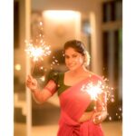 Aadhirai Soundarajan Instagram – Happy Diwali💥

Team❣
Costumes – @ivalinmabia
Photography – @camerasenthil
Makeup – @jiyamakeupartistry
Hair – @keerthana_makeup_and_hair
Shoot organized by @rrajeshananda 

#aadhiraisoundararajan #diwali #diwalivibes #diwalicelebration #diwalispecial #diwalilook #diwalioutfit #diwalidress #happy #happydiwali #crackers💥 #crackers #pattasu #festival #festivaloutfit #festivalvibes #festivals #festivewear #diwali2021 #lights #color #colorful #happydiwali🎉 #happytime #family #love #celebration Chennai, India