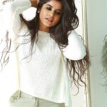Aadhirai Soundarajan Instagram – My Hair Is Wilder Than I Am✨

Photography : @cinematographer_gautham 

#aadhiraisoundararajan #bigil #minnoli #hairlove #hairstyle #loveisinhair #hair #love #hairoftheday #kollywoodactress #kollywood #kollywoodcinema #tamilfilmindustry #tamilcinema #actorslife #acting