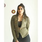 Aadhirai Soundarajan Instagram - Happy Friday✨ Let the "WEEKEND" begin!! #aadhiraisoundararajan #bigil #minnoli #kollywoodactress #kollywood #tamilfilmindustry #tamilcinema #actorslife #acting #fashionstyle #stylish #fashion #styling