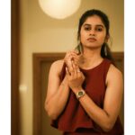 Aadhirai Soundarajan Instagram - ⚡#aadhiraisoundararajan . . . PC : @cinematographer_gautham #actorslife #kollywoodactress #kollywoodlove #kollywood #tamilactress #tamilcinema #danielwellingtonwatches #danielwellington #photoshoot #fashion #photography #love