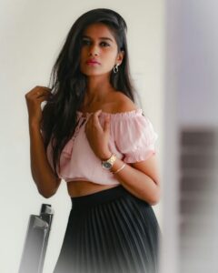 Aadhirai Soundarajan Instagram - ⚡#aadhiraisoundararajan .
.
.
PC : @cinematographer_gautham 
#actorslife #kollywoodactress #kollywoodlove #kollywood #tamilactress #tamilcinema #danielwellingtonwatches #danielwellington #photoshoot #fashion #photography #love