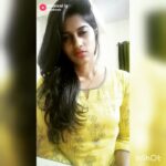 Aadhirai Soundarajan Instagram – Nalaiku Kandipa Paniklam👫😅 #tamildubsmash #tamilmusically #musically #fun #love #comedy #toptags #tamilmuser #loveacting