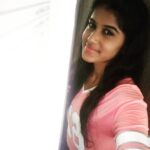 Aadhirai Soundarajan Instagram - 👆Pic of d Dayyy😍😍 Azhaga irukanla😘😘 Ya I knw😜