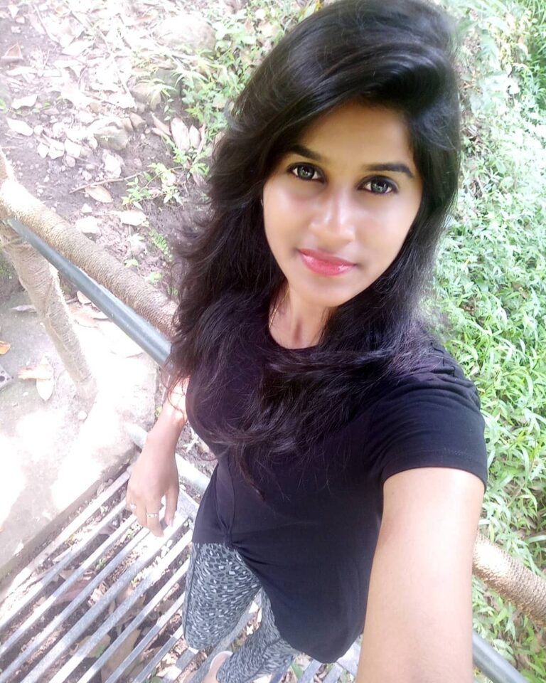 Aadhirai Soundarajan Instagram - 💁Always classy, never trashy, and a little bit sassy💪 #selfiequeen #selfielove #photogenic #smile #happiness #beboldenough #cool 😎