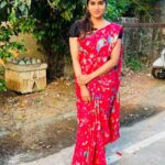 Aadhirai Soundarajan Instagram - That Chamaththu Ponnu Pose🤗 PC : @riyaz_ctc #aadhiraisoundararajan #saree #sareepic #sareelove #simple #simplemakeup #kollywoodactress #kollywood #tamilactress #tamilcinema #cinemalover #cinema #tollywoodactress #tollywood #actresslife #actress #photoftheday #saturday #weekendvibes #weekend #love #smile #reddress #redsaree #chennai #tamilponnu Chennai, India