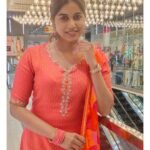Aadhirai Soundarajan Instagram - Hey🧡 #aadhiraisoundararajan #casualoutfit #chennaishoppingmall #chennai #salwarsuits #kurti #mall #shoppingmall #actor #actorslife #actress #tamilactress #tamil #tamilcinema #tamilfilmindustry #kollywoodactress #sunday #funday #insta #instagood #instadaily #ethnicwear #girl #smile #happiness #love #lookoftheday Chennai, India