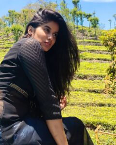Aadhirai Soundarajan Instagram - 😇 Kotagiri