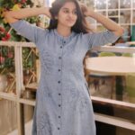 Aadhirai Soundarajan Instagram – ☃️

PC : @arvindhacs 

#winter #winterfashion #chennaimall #chennai #shoppingmall #shopping #shoplocal #candidphotography #candidpic #candid #smile #love #simple #casualoutfit #kurta #kurti #blue #denim #denimdress #hairstyles #hair #portraitphotography #portrait #photoftheday #photography #outing #click #flowers #background #aadhiraisoundararajan Chennai, India