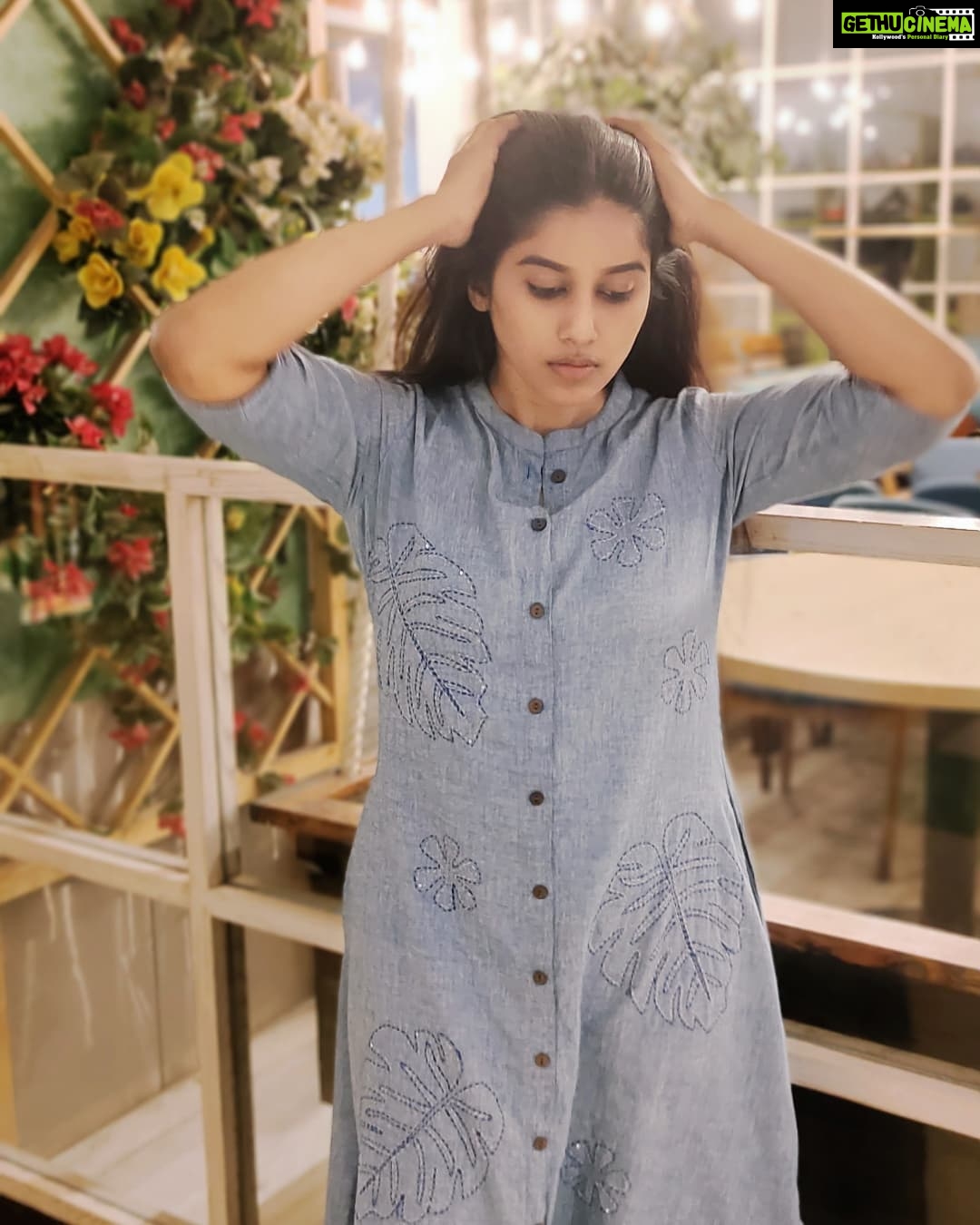 Aadhirai Soundarajan Instagram - Just "BREATHE" Life Goes Onπ§π»ββοΈ PC : @arvindhacs #casual #casuallook #casualstyle #casuals #candid #candidphotography #candidpic #chennai #chennaimall #shoppingmall #shopping #vrmall #vrchennai #nomakeuplook #nofilter #nofilterneeded #nomakeup #kollywoodactress #kollywood #tamilactress #tamilcinema #actresslife #actress #tollywoodhotactress #tollywood #photoftheday #instagood #insta #love #aadhiraisoundararajan VR Chennai