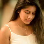 Aadhirai Soundarajan Instagram – L•O•V•E🤍

Photography : @camerasenthil 
Shoot organized by : @rrajeshananda 

#casuallook #casual #casualstyle #whitedress #white #littlewhitedress #nomakeuplook #nofilter #nofilterneeded #nomakeup #nomakeupmakeup #simple #look #kollywoodactress #kollywood #tollywoodhotactress #tollywood #tamilactress #tamilcinema #casualwear #casuals #photoftheday #fashionphotography #portrait #selfportrait #portraitphotography #naturalbeauty #lightmakeup #girl #aadhiraisoundararajan Chennai, India