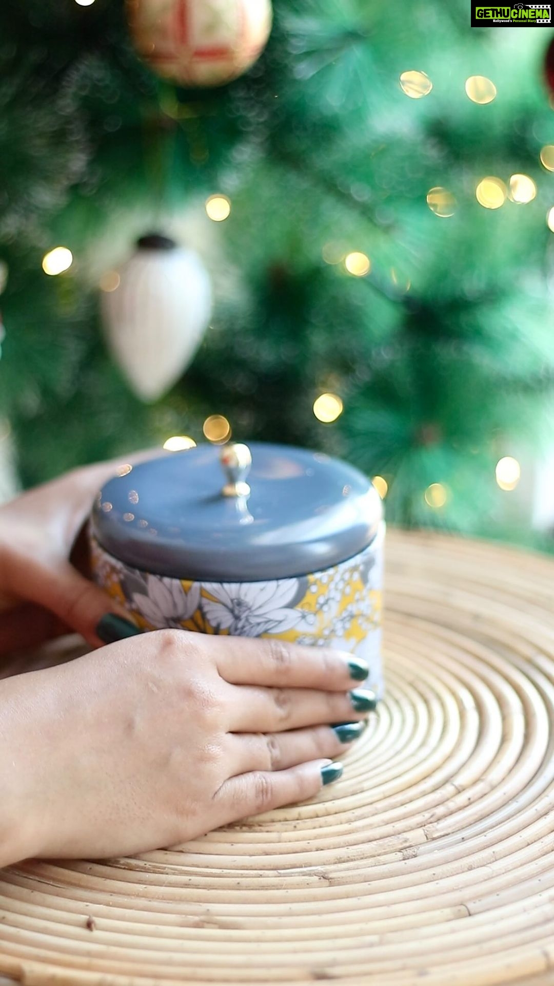 Aditi Chengappa Instagram - Candles are one of my favorite things to gift ✨ I saved you the trouble of searching and all of these have Black Friday discounts! Linked in my highlights ✨🕯️ . . . #blackfriday #candles #gifting #geschenk #kerze #weinachtsgeschenk #amazonfinds #amazonmusthaves #berlin #deutschland #expatsingermany #aesthetic #reels #geschenkidee #giftideas Berlin, Germany