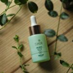 Aditi Chengappa Instagram - I have absolutely loved using the Shir Cosmetics CBD Glow oil! It is a beautiful formulation of antioxidants, natural oils and vitamins that sooth the skin while giving it a glow ☺️ the best part is that my skin didn’t burn or breakout! @shir.science.beauty . . #cbd #beauty #skincare #shirbeauty #skin #makeup #highlighter #glow #berlin Berlin, Germany