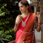 Aditi Shankar Instagram - #navratri2022 with Aditi✨ Day 2 : Romantic Red a capricious blend of vigor warmth and passion. A color of contrasting emotions. Wishing you love, spirit and mettle on the second day of Navarathri. Styled by:- @dr.vinothinipandian Outfits 👗:- @nirali_design_house (blouse and duppata) @samyuktharose (saree) MUAH💄:- @vijiknr Photographed by 📸:- @camerasenthil Jewellery 💎:- @jjjewellerymart Location:- @avmgardens Digital Patner:- @cognitiveidealab @rrajeshananda AVM Gardens