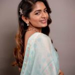 Aditi Shankar Instagram – Fight for your fairytale 🌈✨

Styled by: @dr.vinothinipandian
Photographed by📸 : @kiransaphotography 
Outfit👗: @bandananarulaofficial
MUAH💄: @vishalcharanmakeuphair @hairbyradhika 
Jewellery💎: @JCSjewelcreations