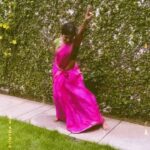 Aditi Shankar Instagram - Yen step eh naaney podamaya? Been watching all the reels for #maduraveeran Thankyou so much for all the love my babies♥️ Video credits: @aishushankar8