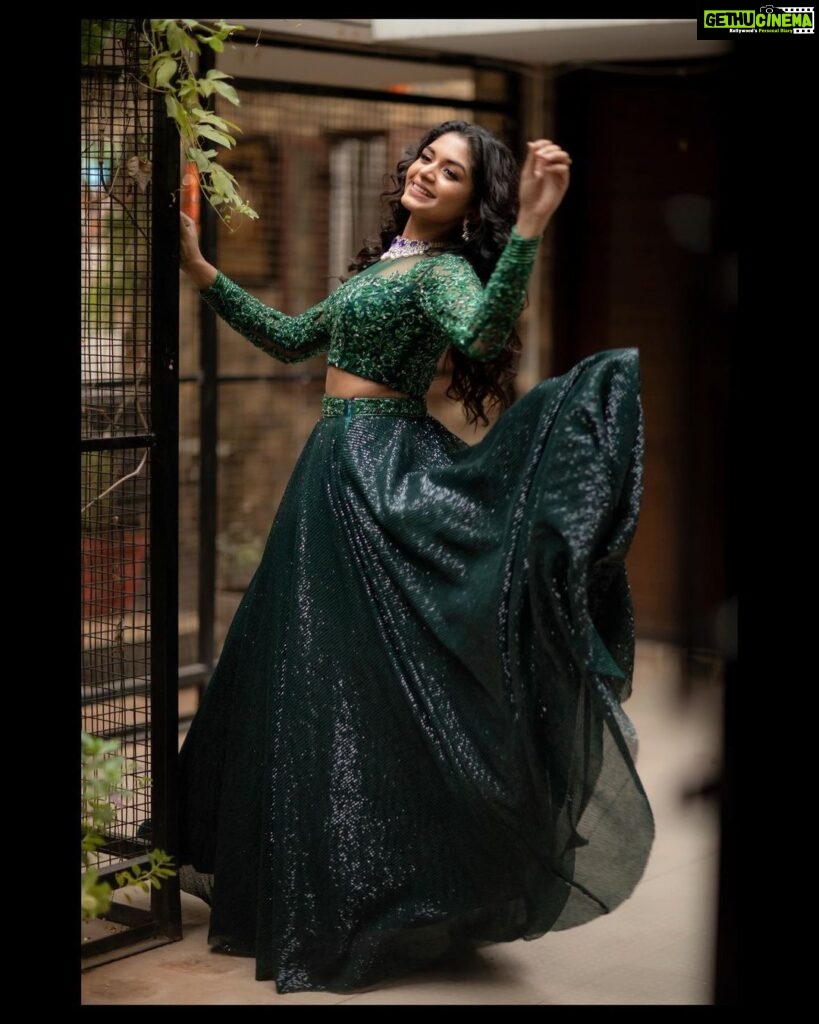 Aditi Shankar Instagram - Fluff up your feathers and be a peacock today 🦚