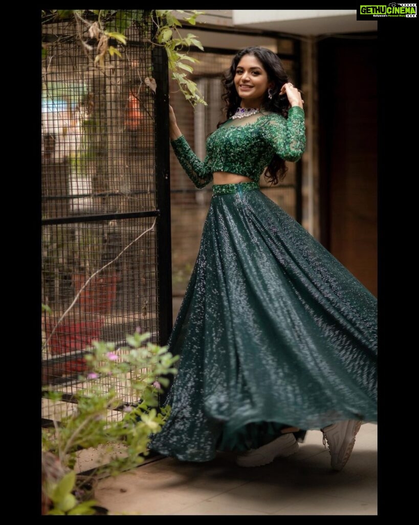 Aditi Shankar Instagram - Fluff up your feathers and be a peacock today 🦚